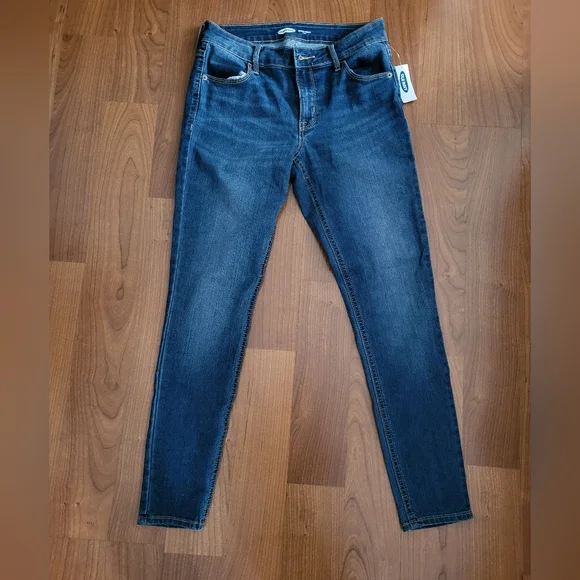 Old Navy Super Skinny Mid-Rise Ankle Jeans - Picture 1 of 4
